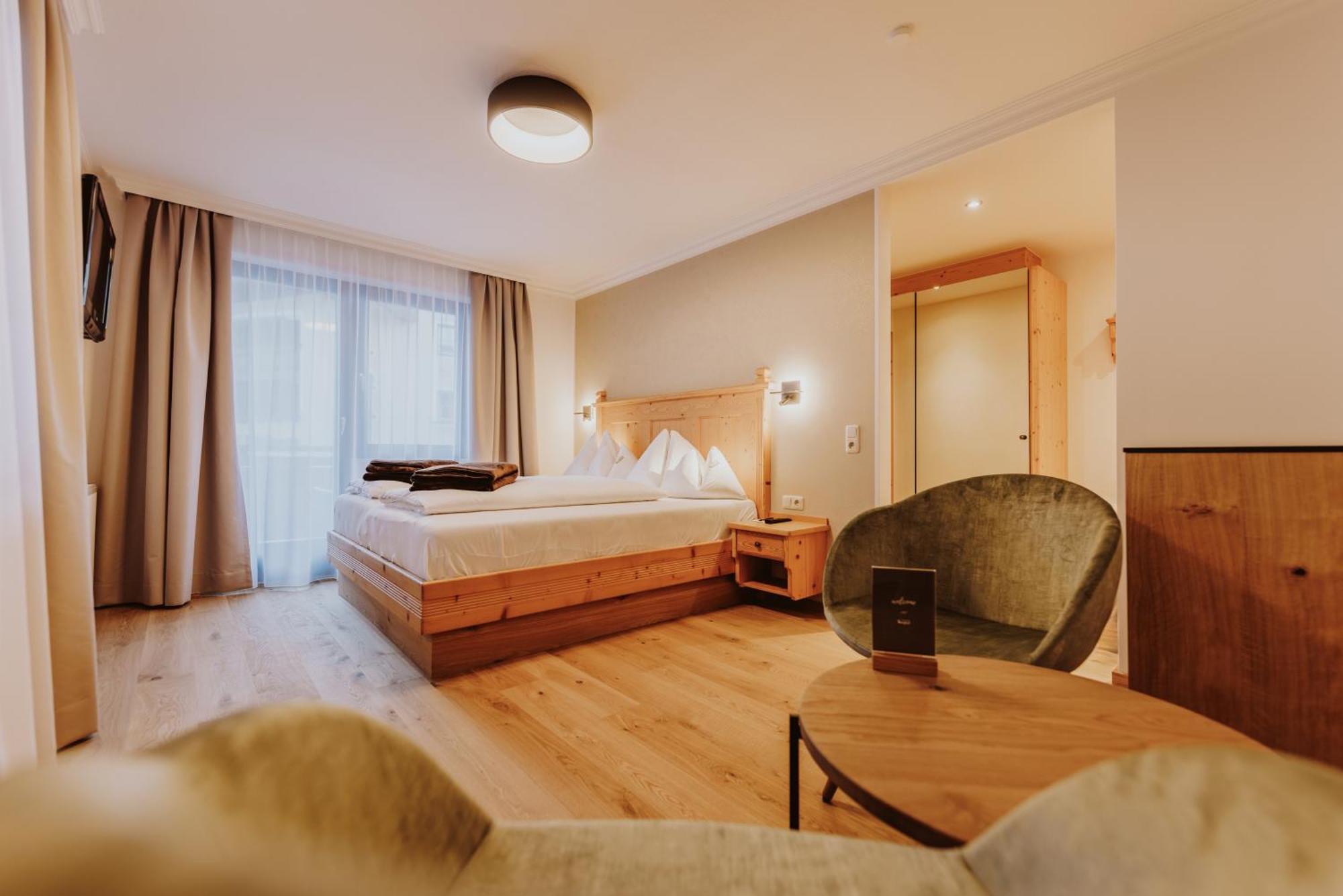 Hotel Berghof - St Johann In Salzburg Санкт Йохан им Понгау Екстериор снимка