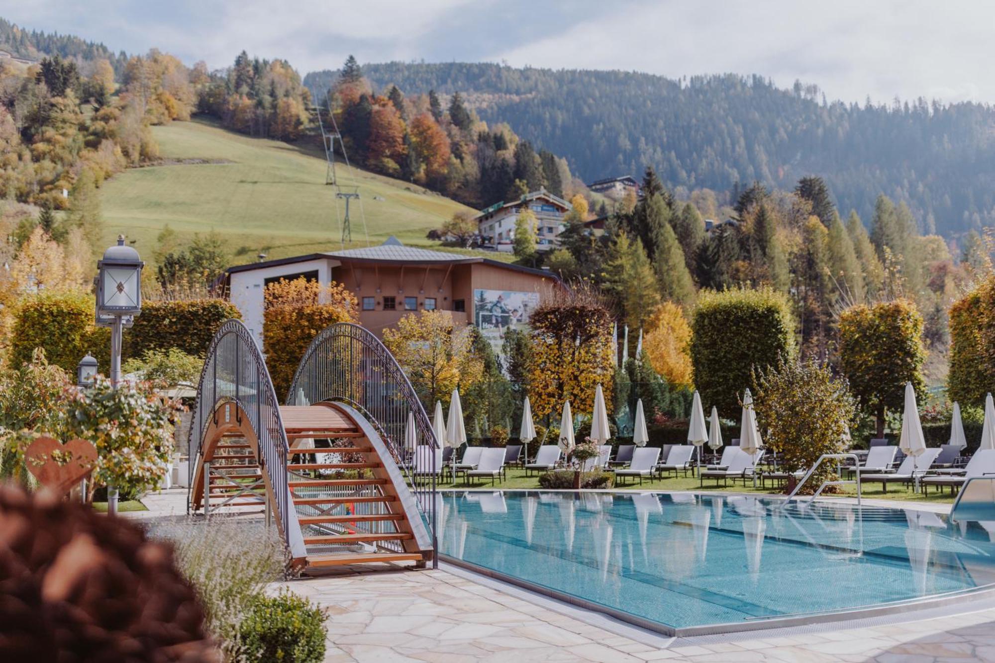 Hotel Berghof - St Johann In Salzburg Санкт Йохан им Понгау Екстериор снимка